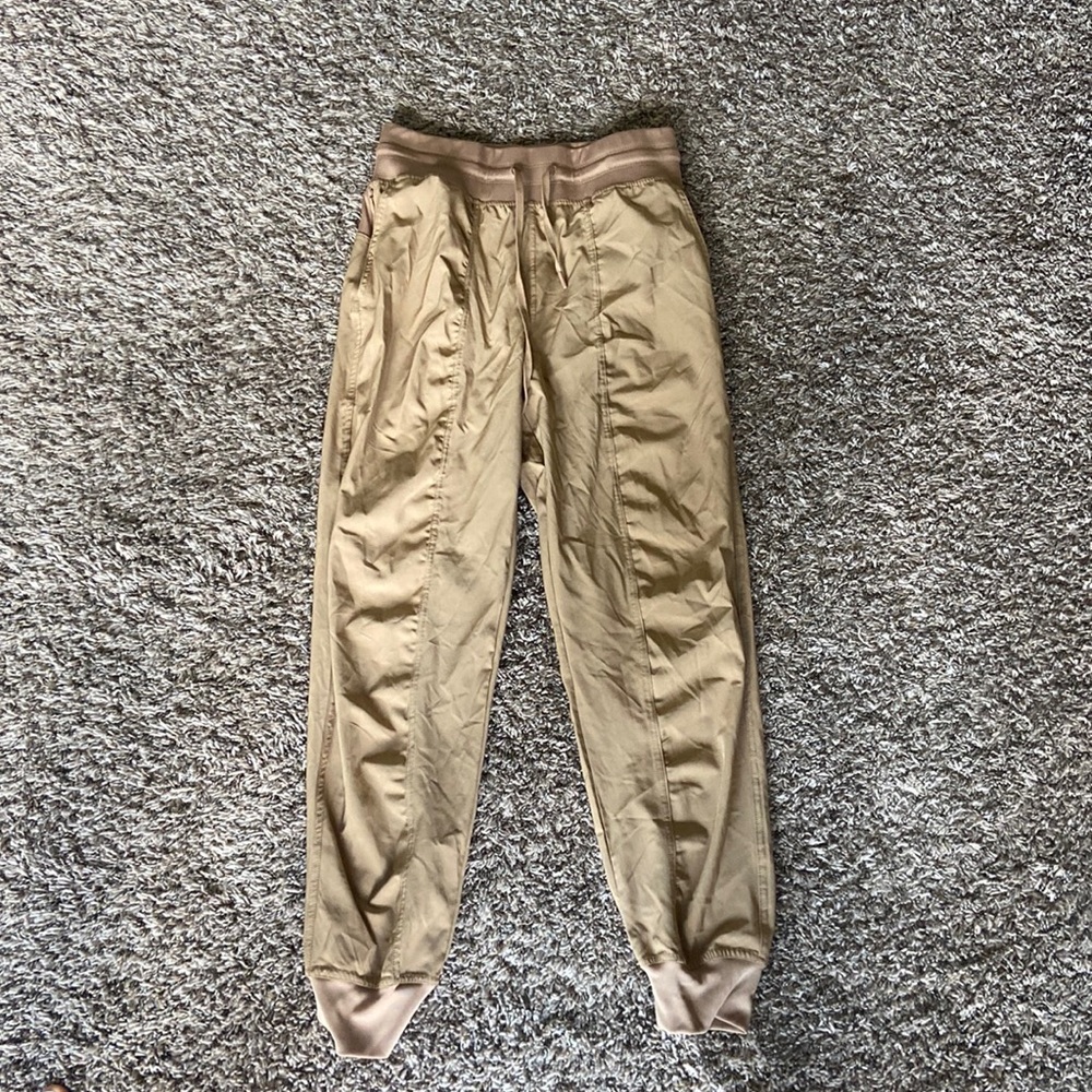 TAN ATHLETIC SWEATPANTS